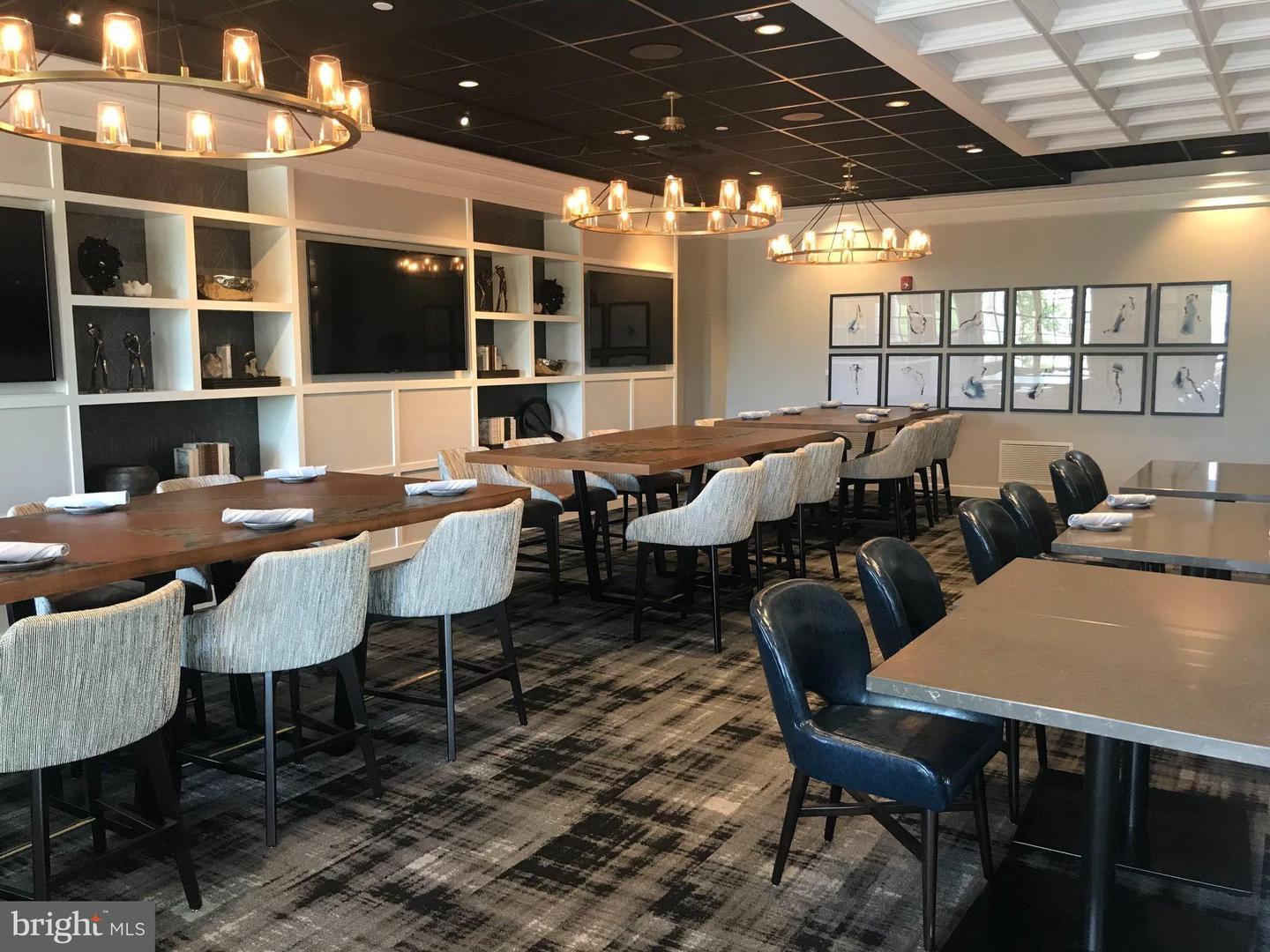 15110 HEATHER MILL LN #201, HAYMARKET, Virginia 20169, 2 Bedrooms Bedrooms, ,2 BathroomsBathrooms,Residential,For sale,15110 HEATHER MILL LN #201,VAPW2107870 MLS # VAPW2107870