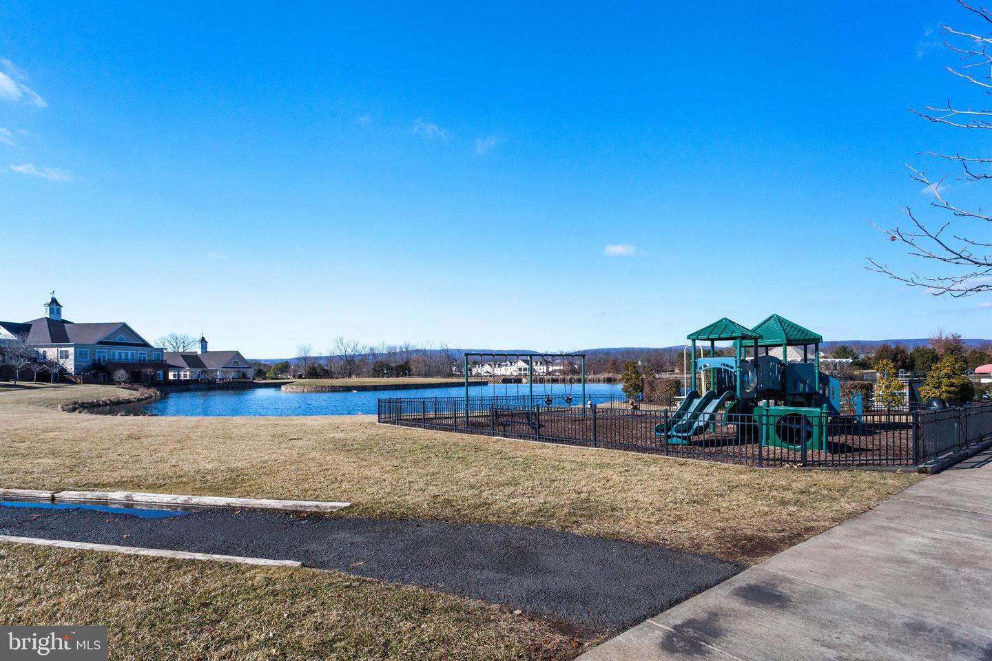 15110 HEATHER MILL LN #201, HAYMARKET, Virginia 20169, 2 Bedrooms Bedrooms, ,2 BathroomsBathrooms,Residential,For sale,15110 HEATHER MILL LN #201,VAPW2107870 MLS # VAPW2107870