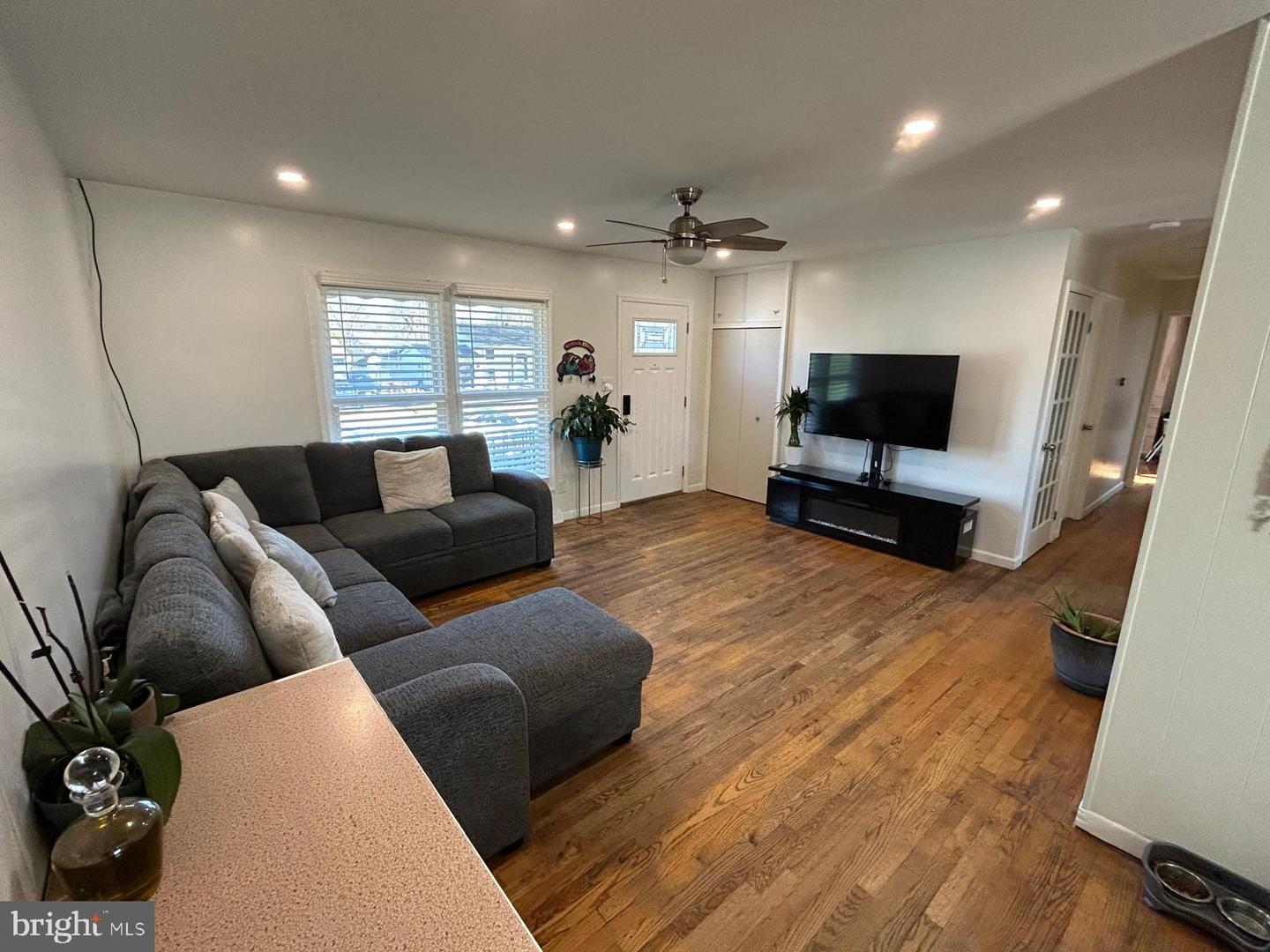 8014 STEADMAN ST, ALEXANDRIA, Virginia 22309, 7 Bedrooms Bedrooms, 7 Rooms Rooms,3 BathroomsBathrooms,Residential,For sale,8014 STEADMAN ST,VAFX2279476 MLS # VAFX2279476