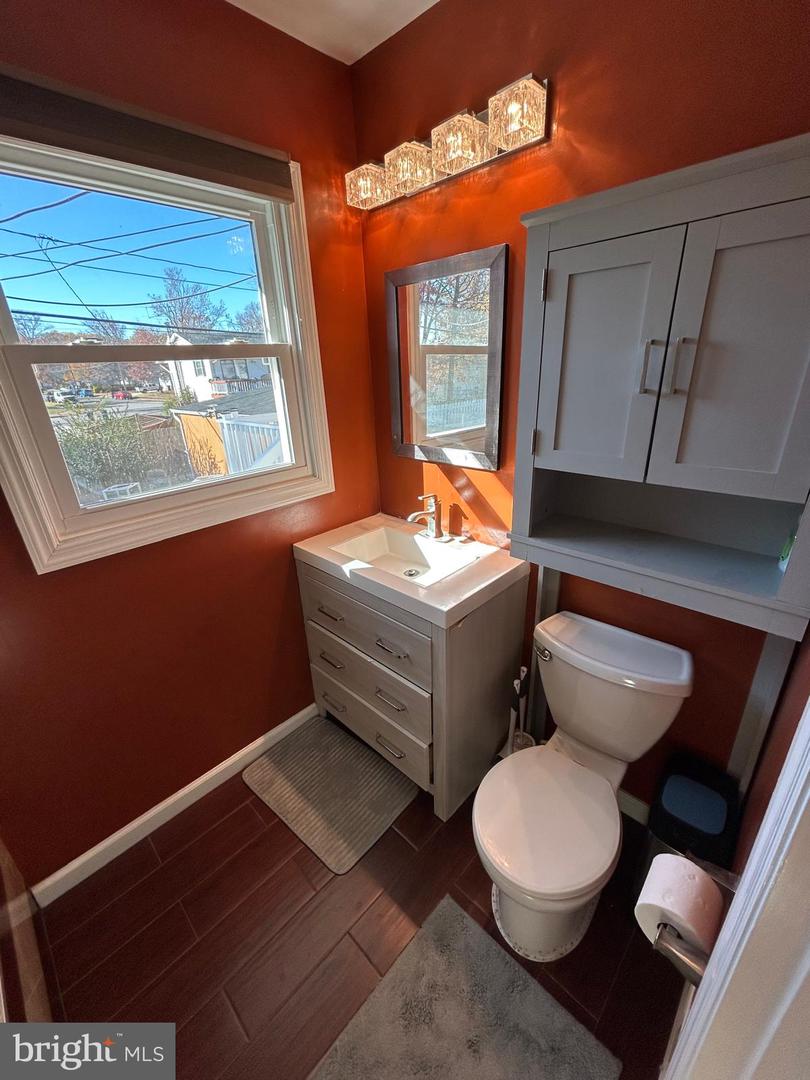 8014 STEADMAN ST, ALEXANDRIA, Virginia 22309, 7 Bedrooms Bedrooms, 7 Rooms Rooms,3 BathroomsBathrooms,Residential,For sale,8014 STEADMAN ST,VAFX2279476 MLS # VAFX2279476