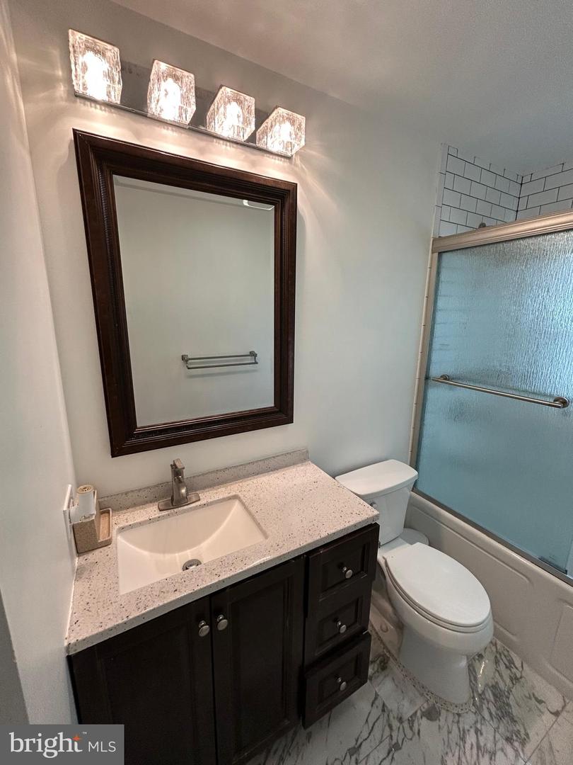 8014 STEADMAN ST, ALEXANDRIA, Virginia 22309, 7 Bedrooms Bedrooms, 7 Rooms Rooms,3 BathroomsBathrooms,Residential,For sale,8014 STEADMAN ST,VAFX2279476 MLS # VAFX2279476