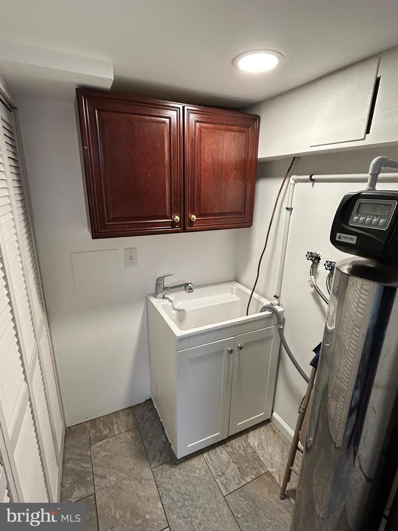 8014 STEADMAN ST, ALEXANDRIA, Virginia 22309, 7 Bedrooms Bedrooms, 7 Rooms Rooms,3 BathroomsBathrooms,Residential,For sale,8014 STEADMAN ST,VAFX2279476 MLS # VAFX2279476