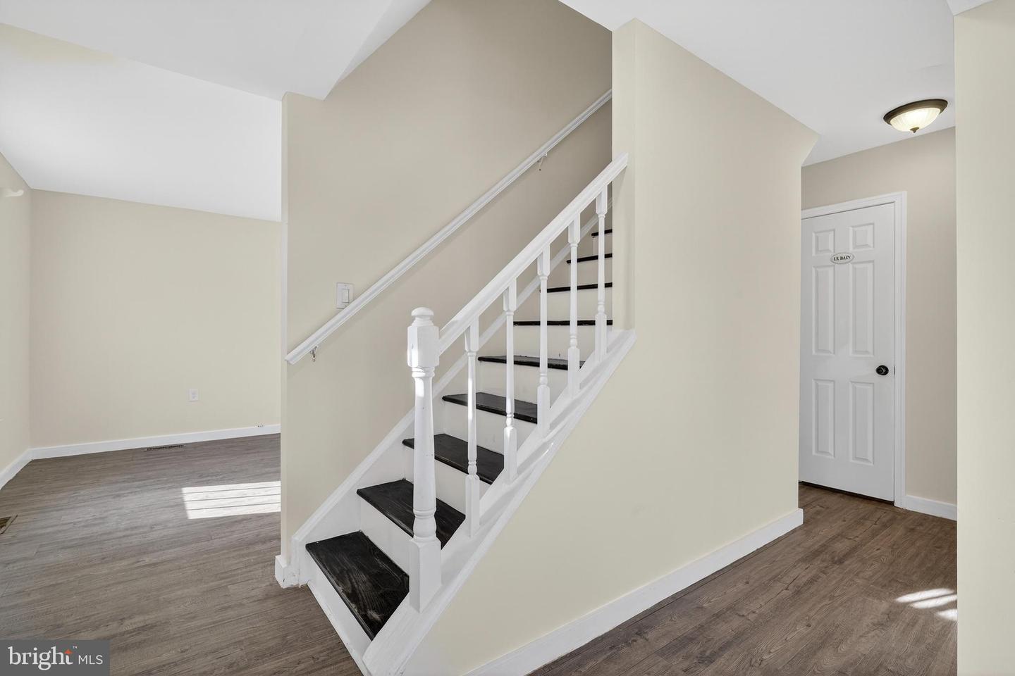 6476 FRANCONIA CT, SPRINGFIELD, Virginia 22150, 3 Bedrooms Bedrooms, ,2 BathroomsBathrooms,Residential,For sale,6476 FRANCONIA CT,VAFX2279524 MLS # VAFX2279524 6476 FRANCONIA CT, SPRINGFIELD, Virginia 22150, 3 Bedrooms Bedrooms, ,2 BathroomsBathrooms,Residential,For sale,6476 FRANCONIA CT,VAFX2279524 MLS # VAFX2279524