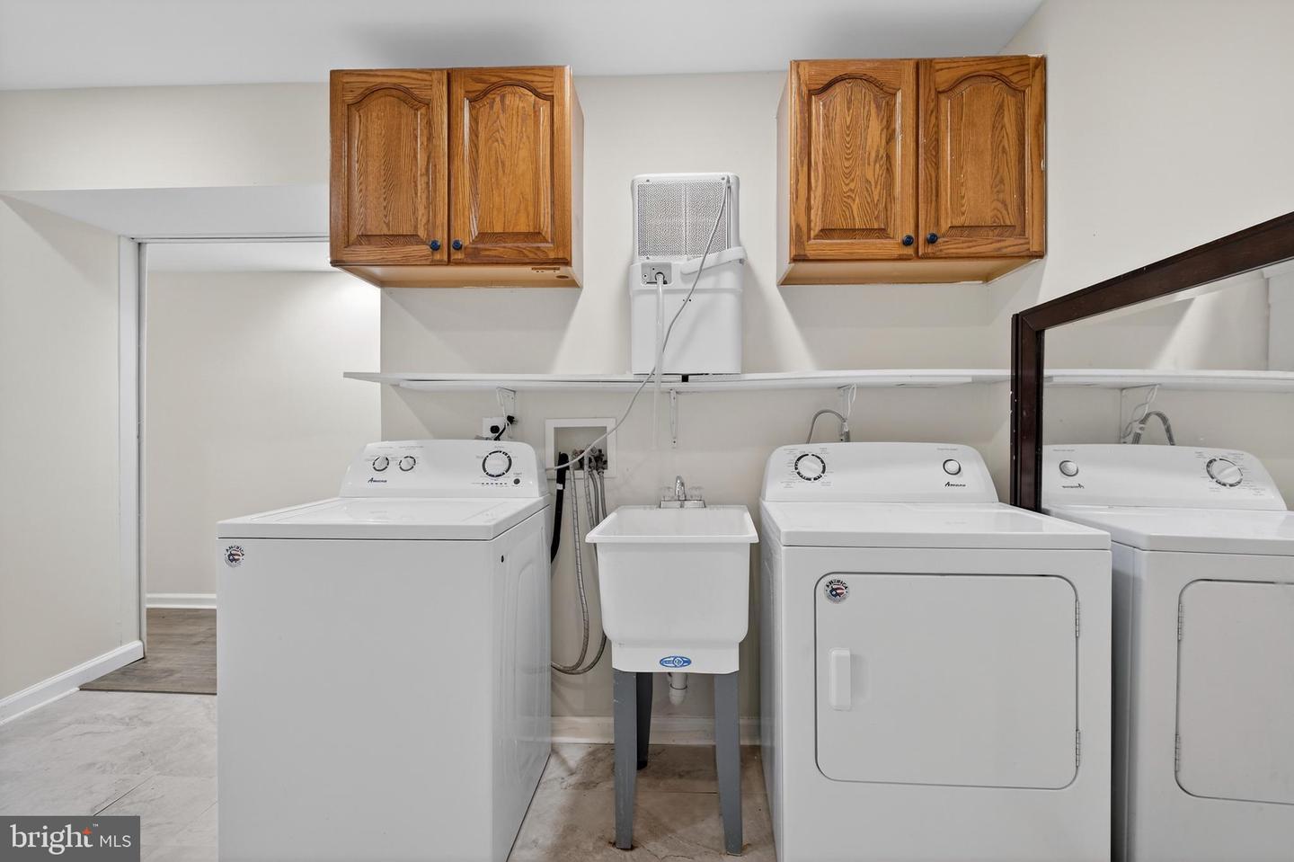 6476 FRANCONIA CT, SPRINGFIELD, Virginia 22150, 3 Bedrooms Bedrooms, ,2 BathroomsBathrooms,Residential,For sale,6476 FRANCONIA CT,VAFX2279524 MLS # VAFX2279524 6476 FRANCONIA CT, SPRINGFIELD, Virginia 22150, 3 Bedrooms Bedrooms, ,2 BathroomsBathrooms,Residential,For sale,6476 FRANCONIA CT,VAFX2279524 MLS # VAFX2279524