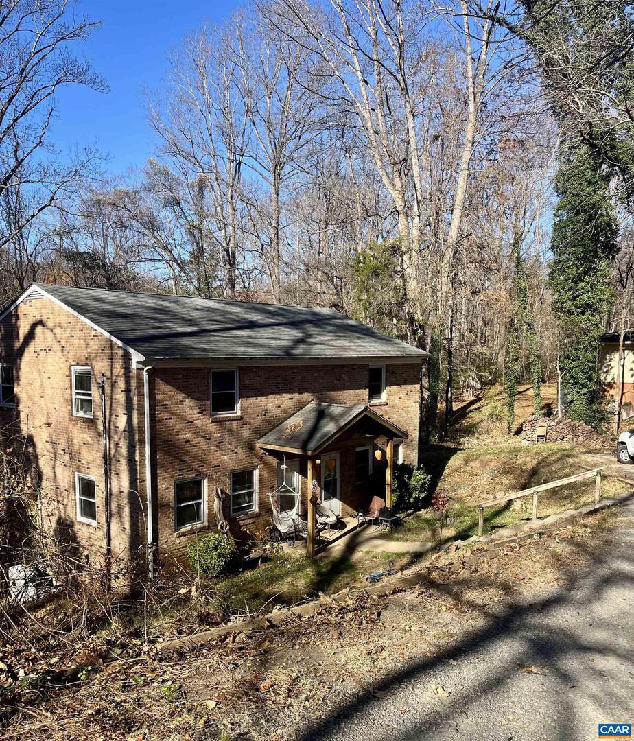 158 BUCKINGHAM CIR, CHARLOTTESVILLE, Virginia 22903, 6 Bedrooms Bedrooms, ,6 BathroomsBathrooms,Residential,For sale,158 BUCKINGHAM CIR,671206 MLS # 671206