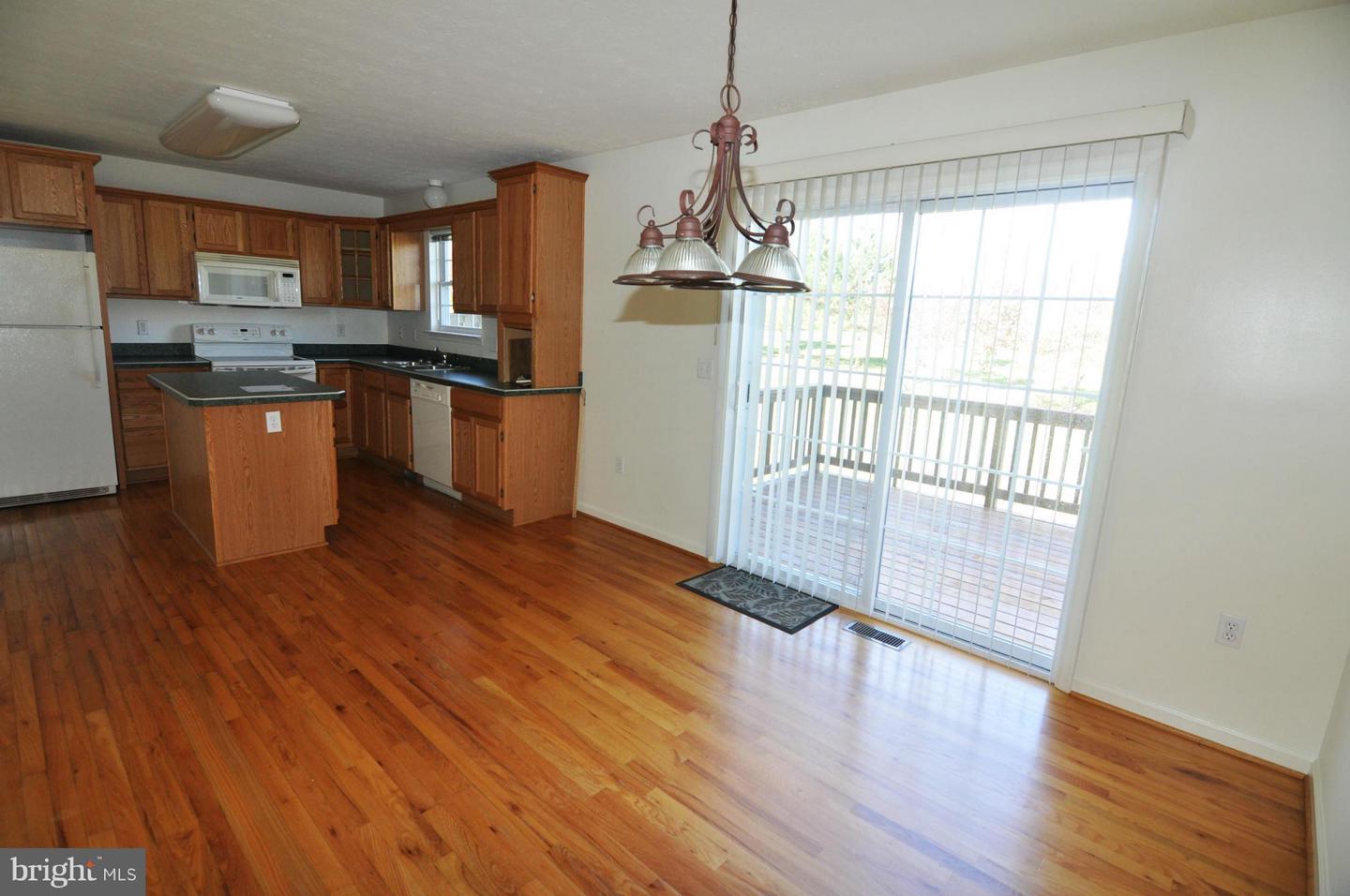 138 WINDSTONE DR, WINCHESTER, Virginia 22602, 3 Bedrooms Bedrooms, ,2 BathroomsBathrooms,Residential,For sale,138 WINDSTONE DR,VAFV2038094 MLS # VAFV2038094