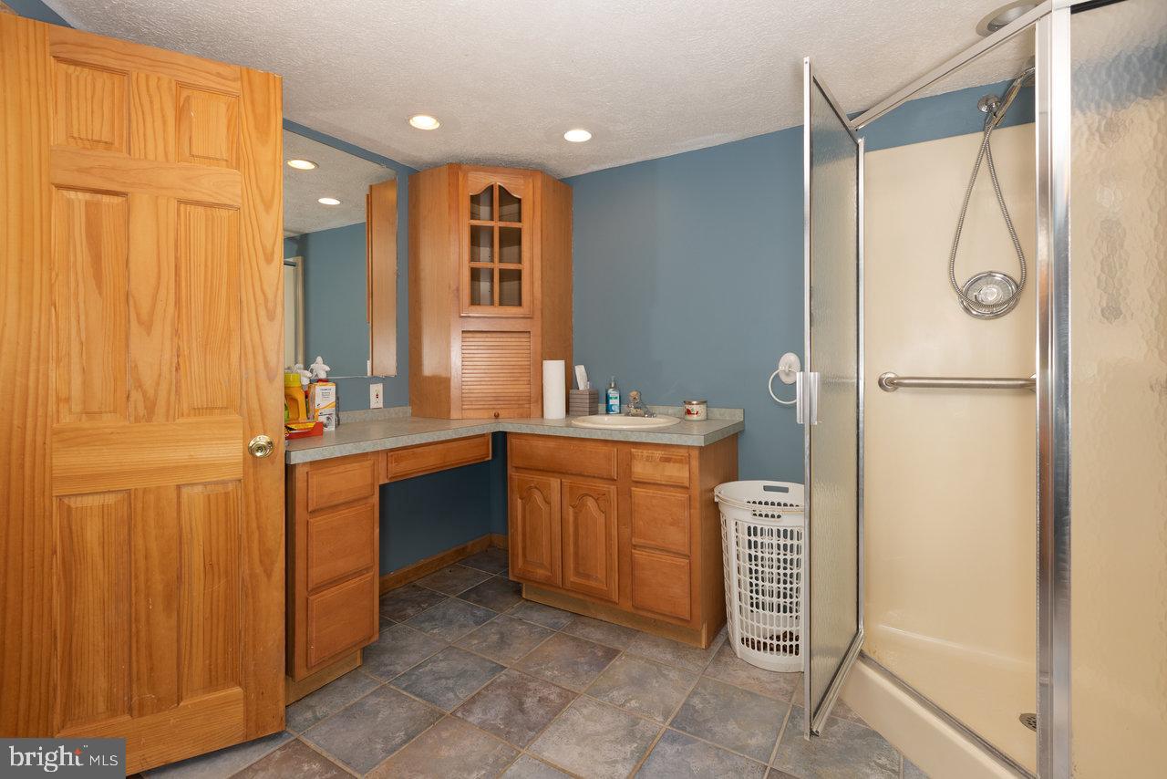 133 SHENELL DR, MOUNT JACKSON, Virginia 22842, 5 Bedrooms Bedrooms, ,3 BathroomsBathrooms,Residential,For sale,133 SHENELL DR,VASH2013022 MLS # VASH2013022