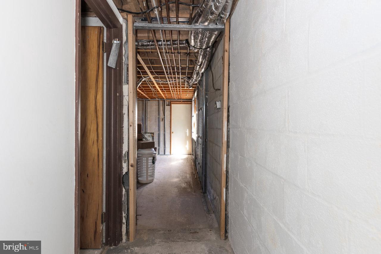 133 SHENELL DR, MOUNT JACKSON, Virginia 22842, 5 Bedrooms Bedrooms, ,3 BathroomsBathrooms,Residential,For sale,133 SHENELL DR,VASH2013022 MLS # VASH2013022