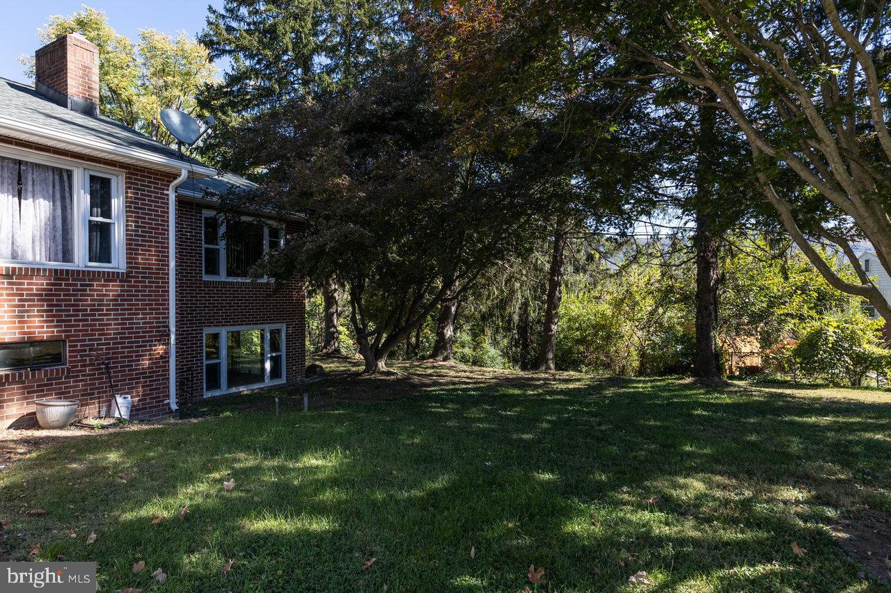 133 SHENELL DR, MOUNT JACKSON, Virginia 22842, 5 Bedrooms Bedrooms, ,3 BathroomsBathrooms,Residential,For sale,133 SHENELL DR,VASH2013022 MLS # VASH2013022