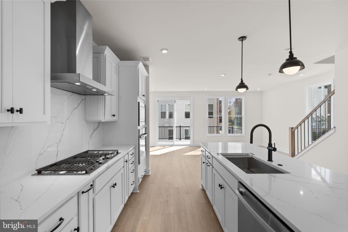 42119 PICASSO SQ, ASHBURN, Virginia 20148, 3 Bedrooms Bedrooms, ,2 BathroomsBathrooms,Residential,For sale,42119 PICASSO SQ,VALO2111288 MLS # VALO2111288