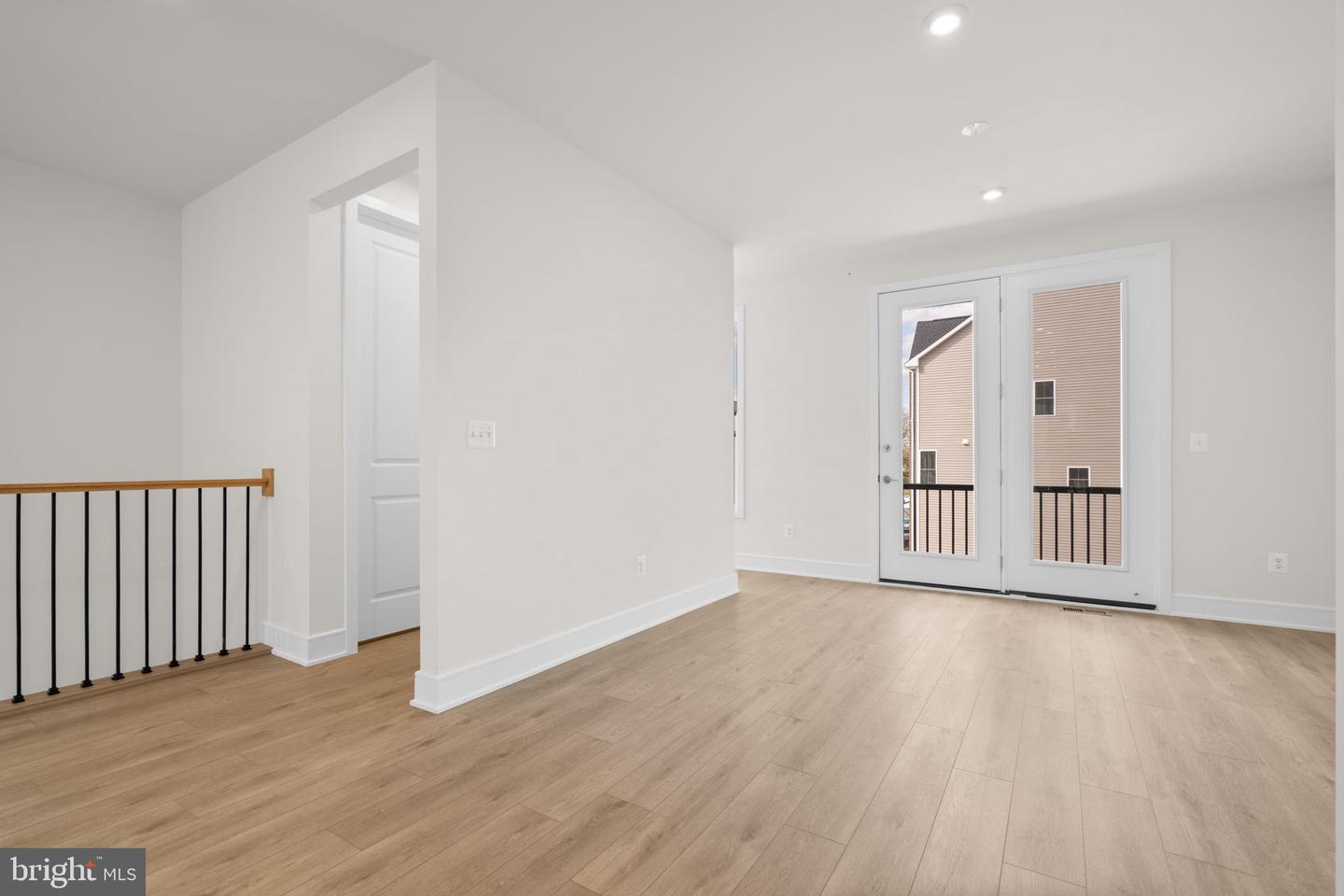 42119 PICASSO SQ, ASHBURN, Virginia 20148, 3 Bedrooms Bedrooms, ,2 BathroomsBathrooms,Residential,For sale,42119 PICASSO SQ,VALO2111288 MLS # VALO2111288