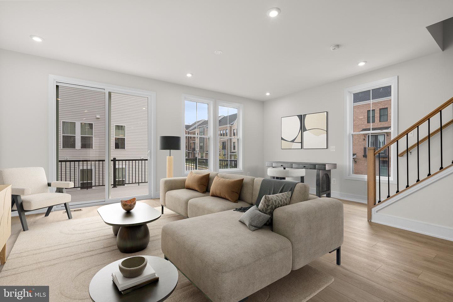 42119 PICASSO SQ, ASHBURN, Virginia 20148, 3 Bedrooms Bedrooms, ,2 BathroomsBathrooms,Residential,For sale,42119 PICASSO SQ,VALO2111288 MLS # VALO2111288