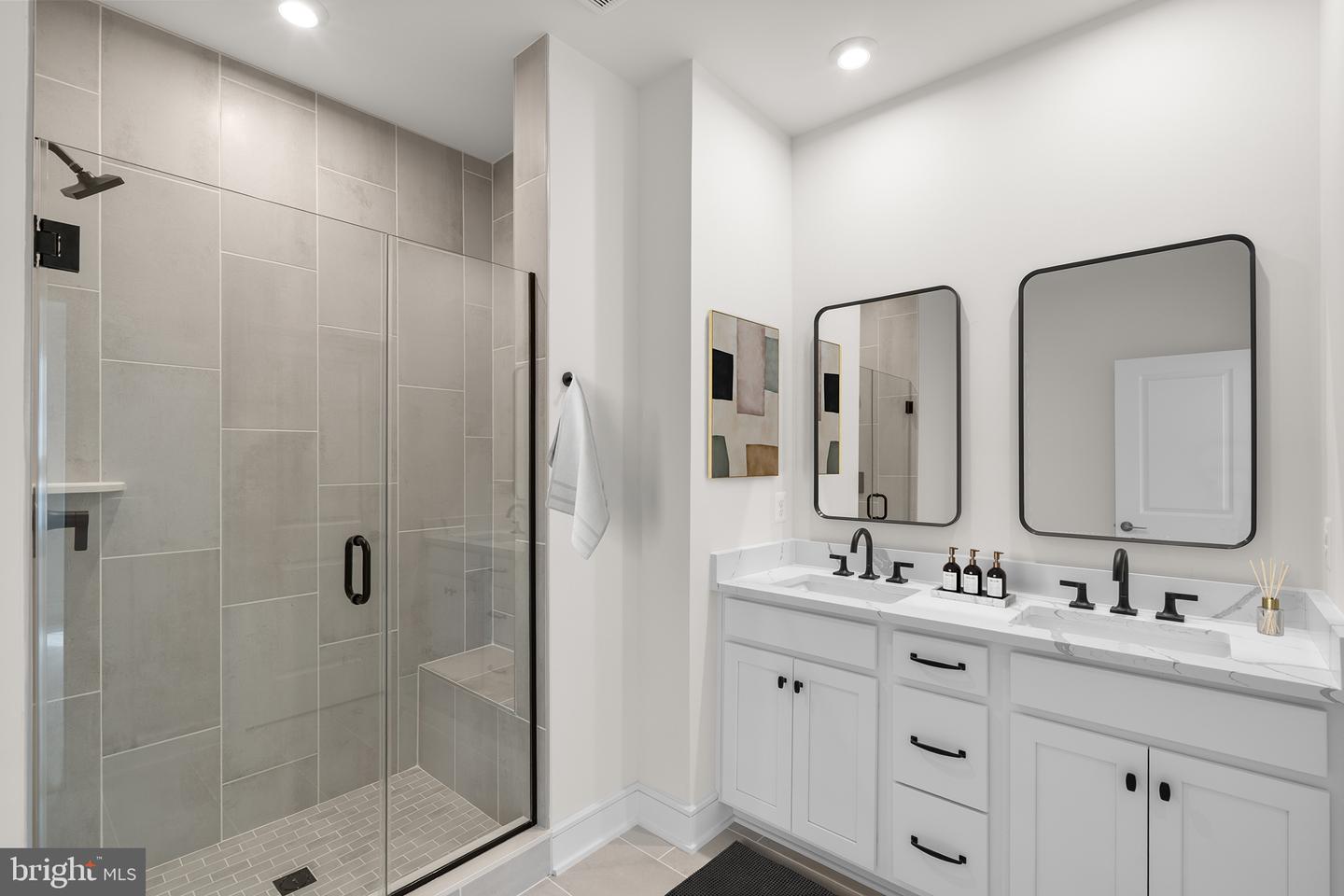 42119 PICASSO SQ, ASHBURN, Virginia 20148, 3 Bedrooms Bedrooms, ,2 BathroomsBathrooms,Residential,For sale,42119 PICASSO SQ,VALO2111288 MLS # VALO2111288