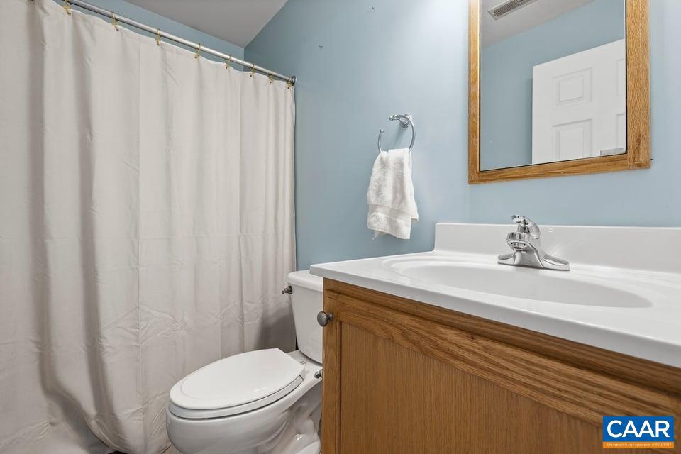 2615 DUCKS LAKE RIDGE RD, SCOTTSVILLE, Virginia 24590, 4 Bedrooms Bedrooms, ,3 BathroomsBathrooms,Residential,For sale,2615 DUCKS LAKE RIDGE RD,671216 MLS # 671216