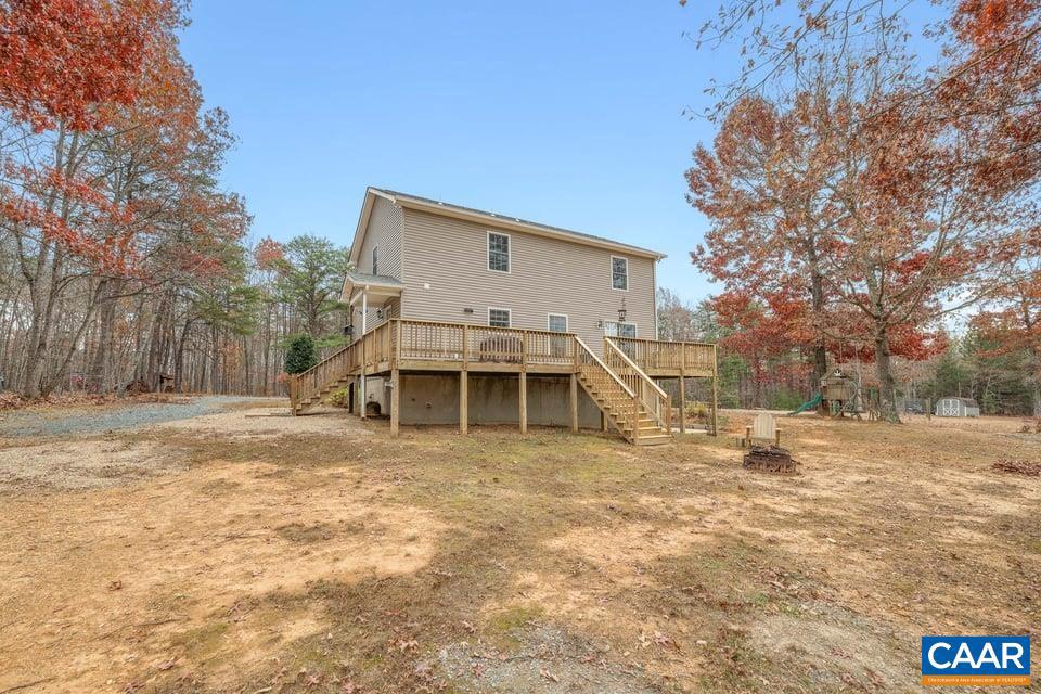 2615 DUCKS LAKE RIDGE RD, SCOTTSVILLE, Virginia 24590, 4 Bedrooms Bedrooms, ,3 BathroomsBathrooms,Residential,For sale,2615 DUCKS LAKE RIDGE RD,671216 MLS # 671216