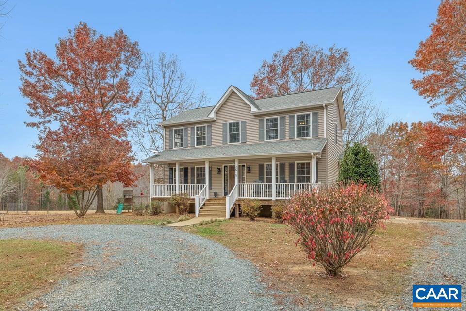 2615 DUCKS LAKE RIDGE RD, SCOTTSVILLE, Virginia 24590, 4 Bedrooms Bedrooms, ,3 BathroomsBathrooms,Residential,For sale,2615 DUCKS LAKE RIDGE RD,671216 MLS # 671216