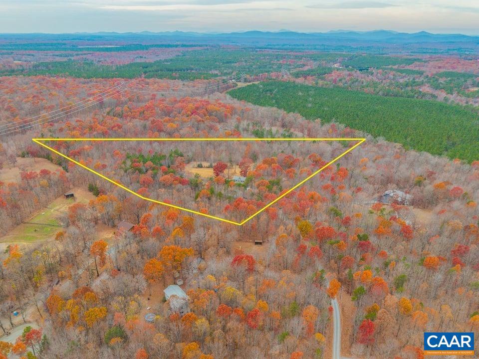 2615 DUCKS LAKE RIDGE RD, SCOTTSVILLE, Virginia 24590, 4 Bedrooms Bedrooms, ,3 BathroomsBathrooms,Residential,For sale,2615 DUCKS LAKE RIDGE RD,671216 MLS # 671216