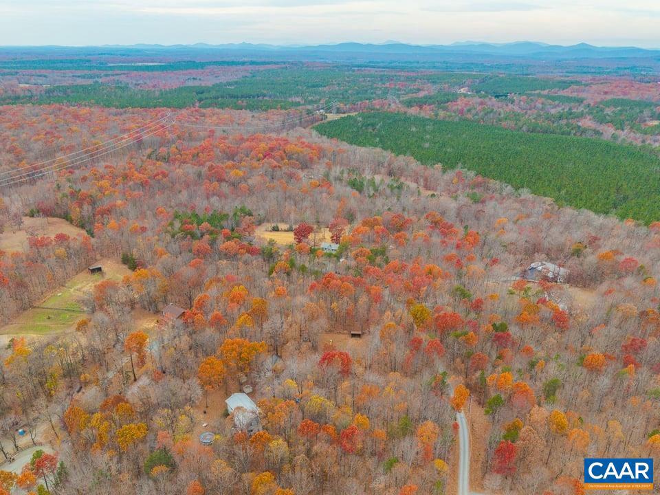 2615 DUCKS LAKE RIDGE RD, SCOTTSVILLE, Virginia 24590, 4 Bedrooms Bedrooms, ,3 BathroomsBathrooms,Residential,For sale,2615 DUCKS LAKE RIDGE RD,671216 MLS # 671216