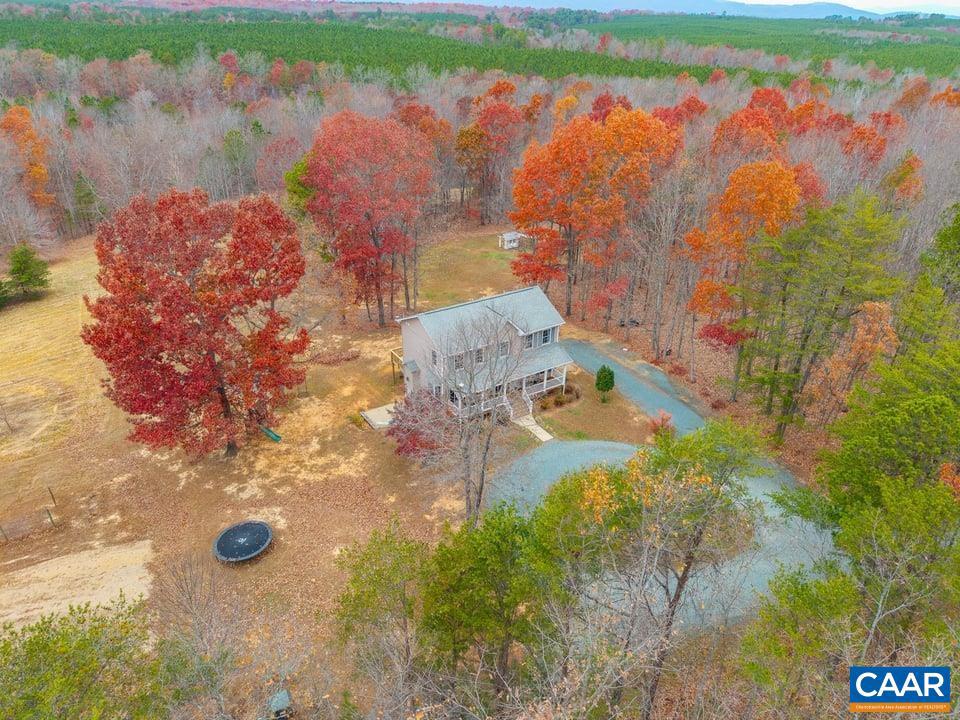 2615 DUCKS LAKE RIDGE RD, SCOTTSVILLE, Virginia 24590, 4 Bedrooms Bedrooms, ,3 BathroomsBathrooms,Residential,For sale,2615 DUCKS LAKE RIDGE RD,671216 MLS # 671216