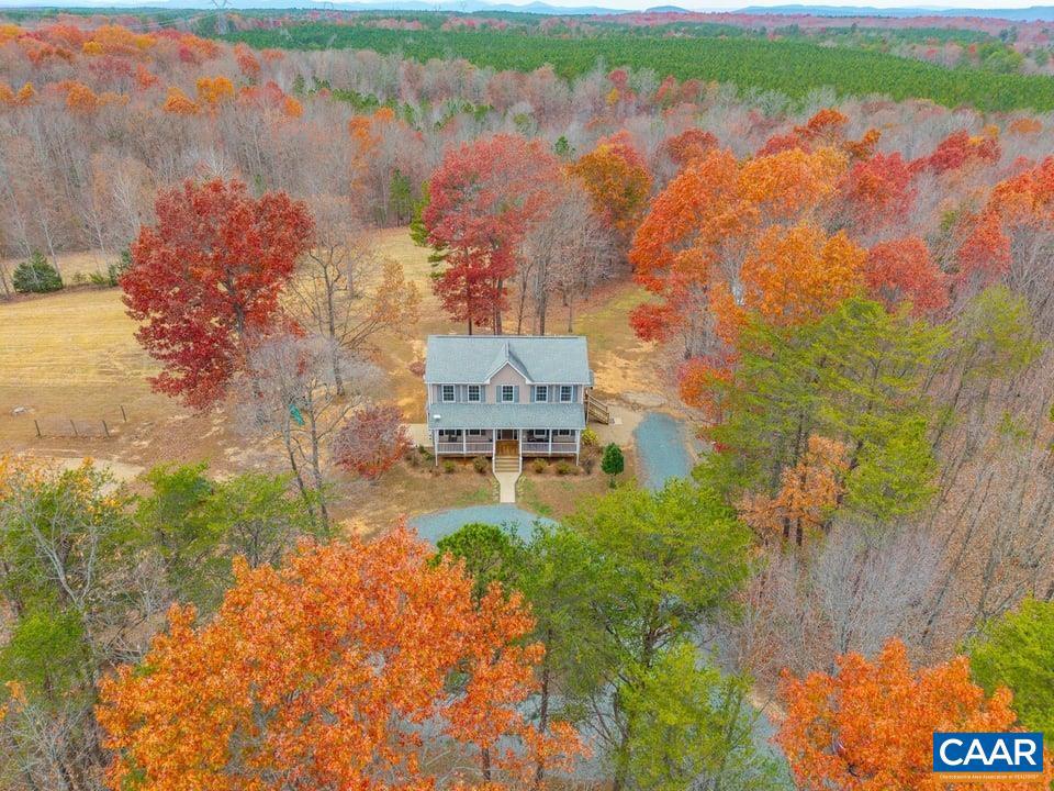 2615 DUCKS LAKE RIDGE RD, SCOTTSVILLE, Virginia 24590, 4 Bedrooms Bedrooms, ,3 BathroomsBathrooms,Residential,For sale,2615 DUCKS LAKE RIDGE RD,671216 MLS # 671216