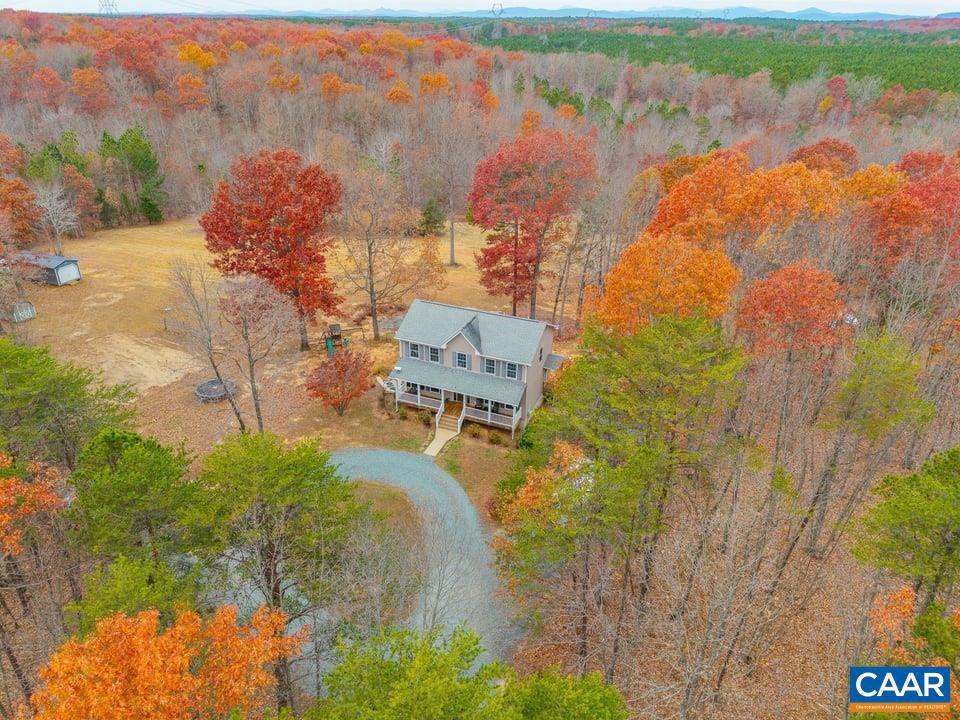 2615 DUCKS LAKE RIDGE RD, SCOTTSVILLE, Virginia 24590, 4 Bedrooms Bedrooms, ,3 BathroomsBathrooms,Residential,For sale,2615 DUCKS LAKE RIDGE RD,671216 MLS # 671216