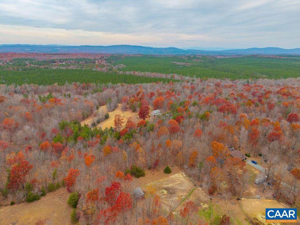 2615 DUCKS LAKE RIDGE RD, SCOTTSVILLE, Virginia 24590, 4 Bedrooms Bedrooms, ,3 BathroomsBathrooms,Residential,For sale,2615 DUCKS LAKE RIDGE RD,671216 MLS # 671216