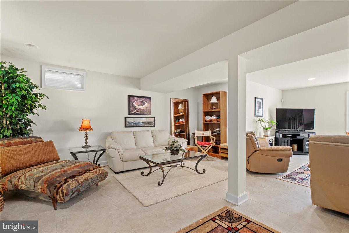 2504 WASHINGTON BLVD, ARLINGTON, Virginia 22201, 5 Bedrooms Bedrooms, ,5 BathroomsBathrooms,Residential,For sale,2504 WASHINGTON BLVD,VAAR2066182 MLS # VAAR2066182