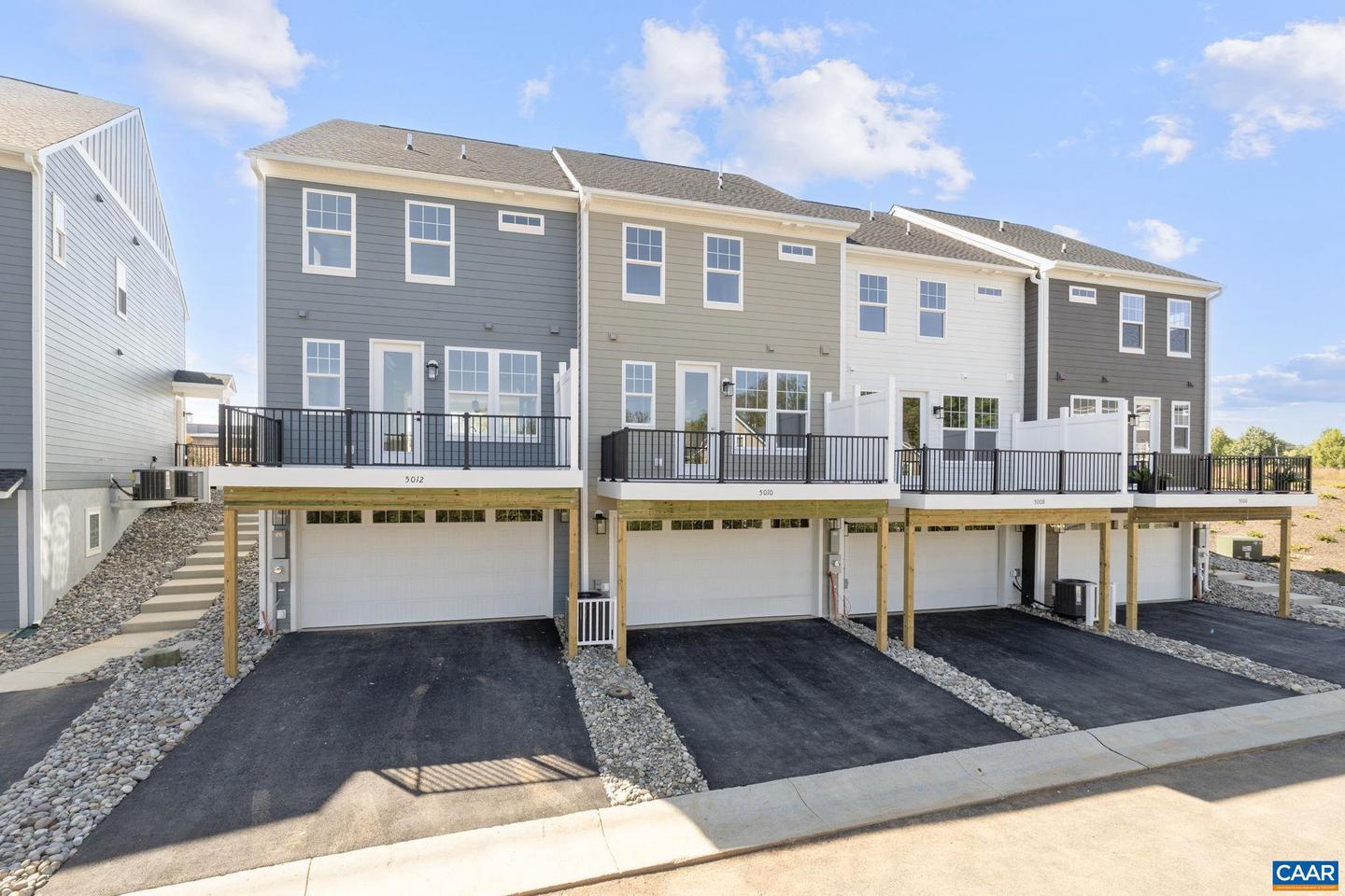 5010 LINDLEY PL, CHARLOTTESVILLE, Virginia 22901, 3 Bedrooms Bedrooms, ,2 BathroomsBathrooms,Residential,For sale,5010 LINDLEY PL,671219 MLS # 671219