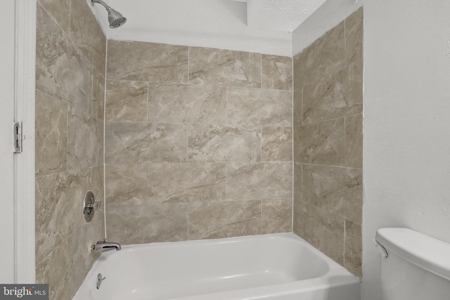 4300 BUCKMAN RD #D, ALEXANDRIA, Virginia 22309, 2 Bedrooms Bedrooms, ,2 BathroomsBathrooms,Residential,For sale,4300 BUCKMAN RD #D,VAFX2214802 MLS # VAFX2214802