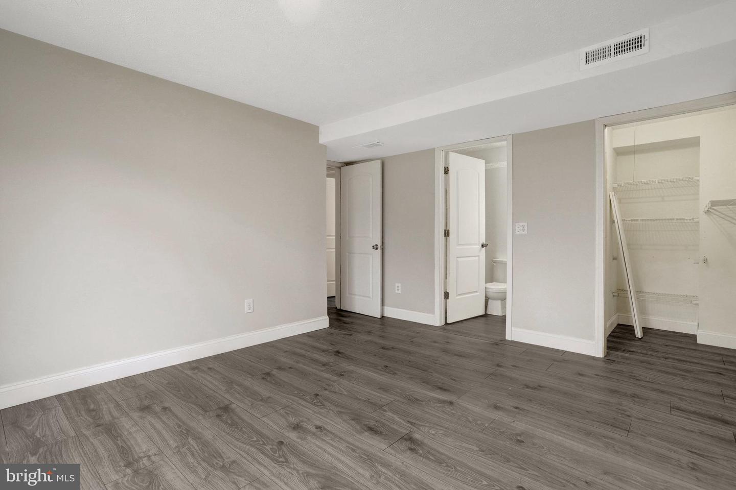 4300 BUCKMAN RD #D, ALEXANDRIA, Virginia 22309, 2 Bedrooms Bedrooms, ,2 BathroomsBathrooms,Residential,For sale,4300 BUCKMAN RD #D,VAFX2214802 MLS # VAFX2214802