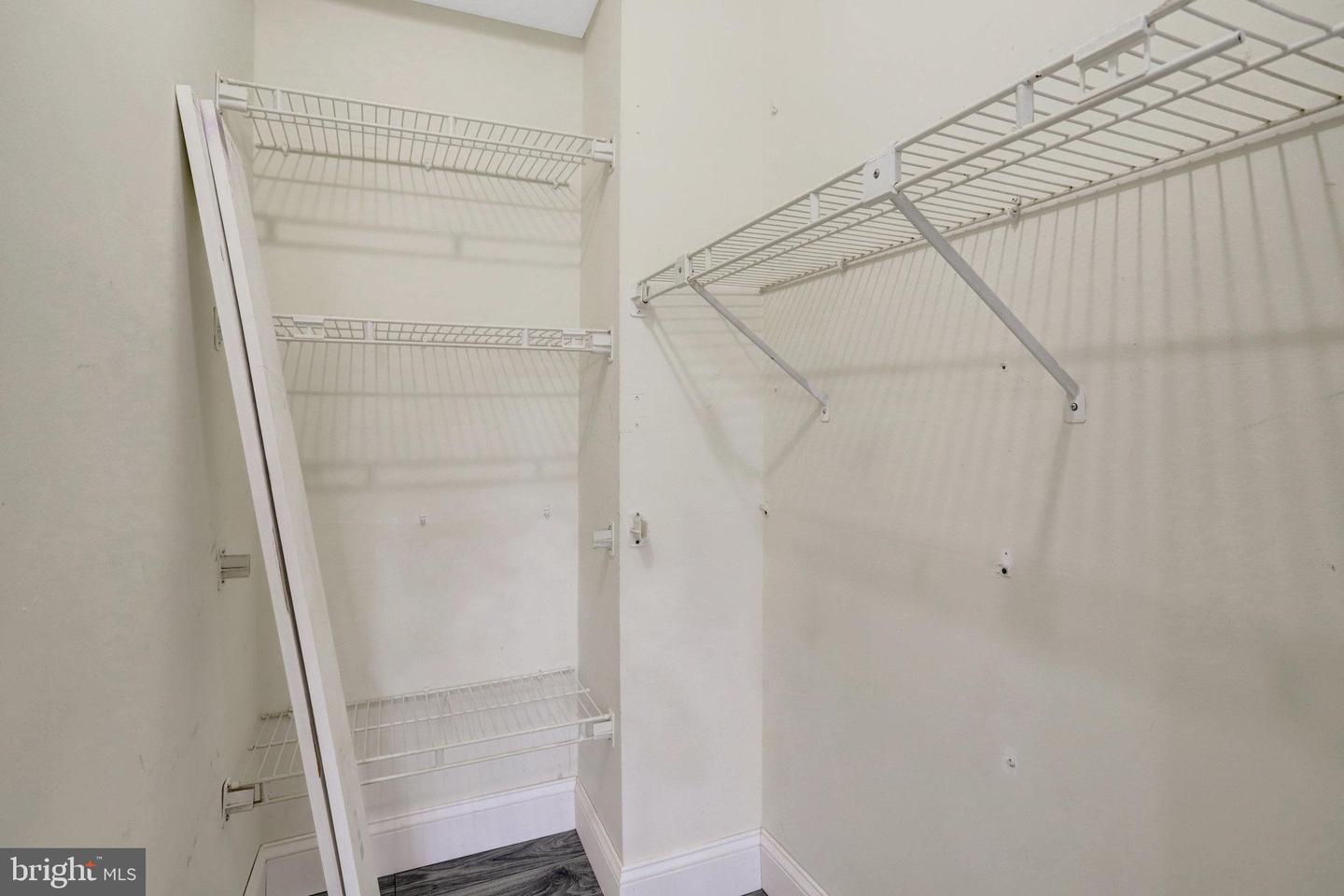 4300 BUCKMAN RD #D, ALEXANDRIA, Virginia 22309, 2 Bedrooms Bedrooms, ,2 BathroomsBathrooms,Residential,For sale,4300 BUCKMAN RD #D,VAFX2214802 MLS # VAFX2214802