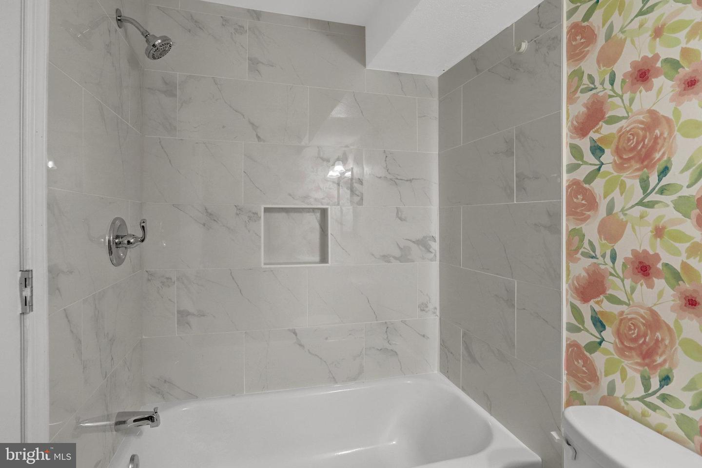 4300 BUCKMAN RD #D, ALEXANDRIA, Virginia 22309, 2 Bedrooms Bedrooms, ,2 BathroomsBathrooms,Residential,For sale,4300 BUCKMAN RD #D,VAFX2214802 MLS # VAFX2214802