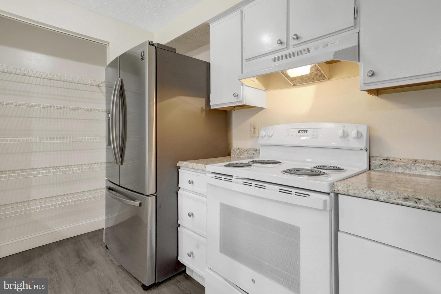 4300 BUCKMAN RD #D, ALEXANDRIA, Virginia 22309, 2 Bedrooms Bedrooms, ,2 BathroomsBathrooms,Residential,For sale,4300 BUCKMAN RD #D,VAFX2214802 MLS # VAFX2214802