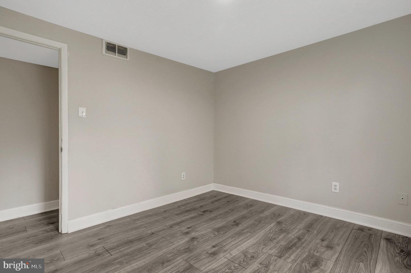 4300 BUCKMAN RD #D, ALEXANDRIA, Virginia 22309, 2 Bedrooms Bedrooms, ,2 BathroomsBathrooms,Residential,For sale,4300 BUCKMAN RD #D,VAFX2214802 MLS # VAFX2214802