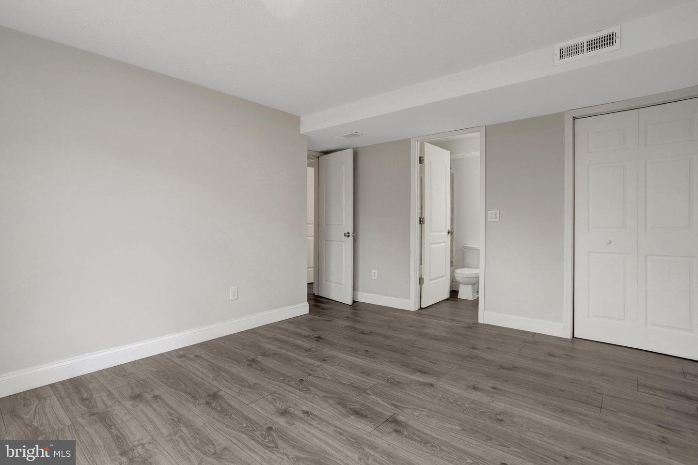 4300 BUCKMAN RD #D, ALEXANDRIA, Virginia 22309, 2 Bedrooms Bedrooms, ,2 BathroomsBathrooms,Residential,For sale,4300 BUCKMAN RD #D,VAFX2214802 MLS # VAFX2214802