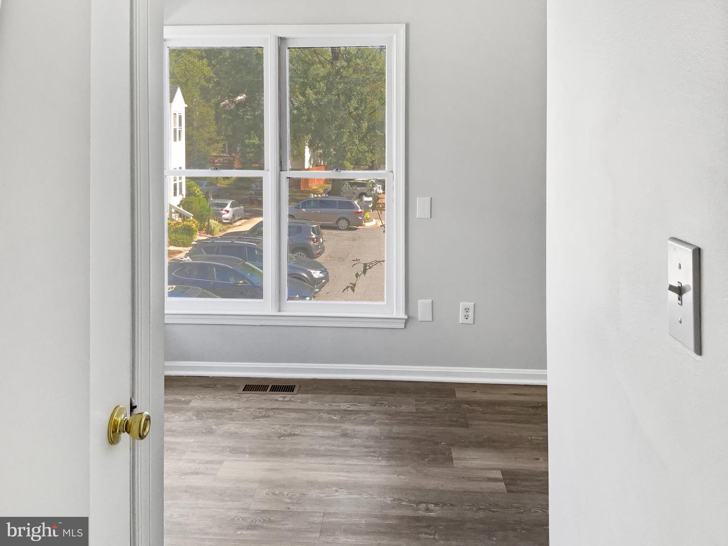 11184 SILENTWOOD LN, RESTON, Virginia 20191, 2 Bedrooms Bedrooms, ,2 BathroomsBathrooms,Residential,For sale,11184 SILENTWOOD LN,VAFX2224482 MLS # VAFX2224482