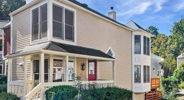 11184 SILENTWOOD LN, RESTON, Virginia 20191, 2 Bedrooms Bedrooms, ,2 BathroomsBathrooms,Residential,For sale,11184 SILENTWOOD LN,VAFX2224482 MLS # VAFX2224482