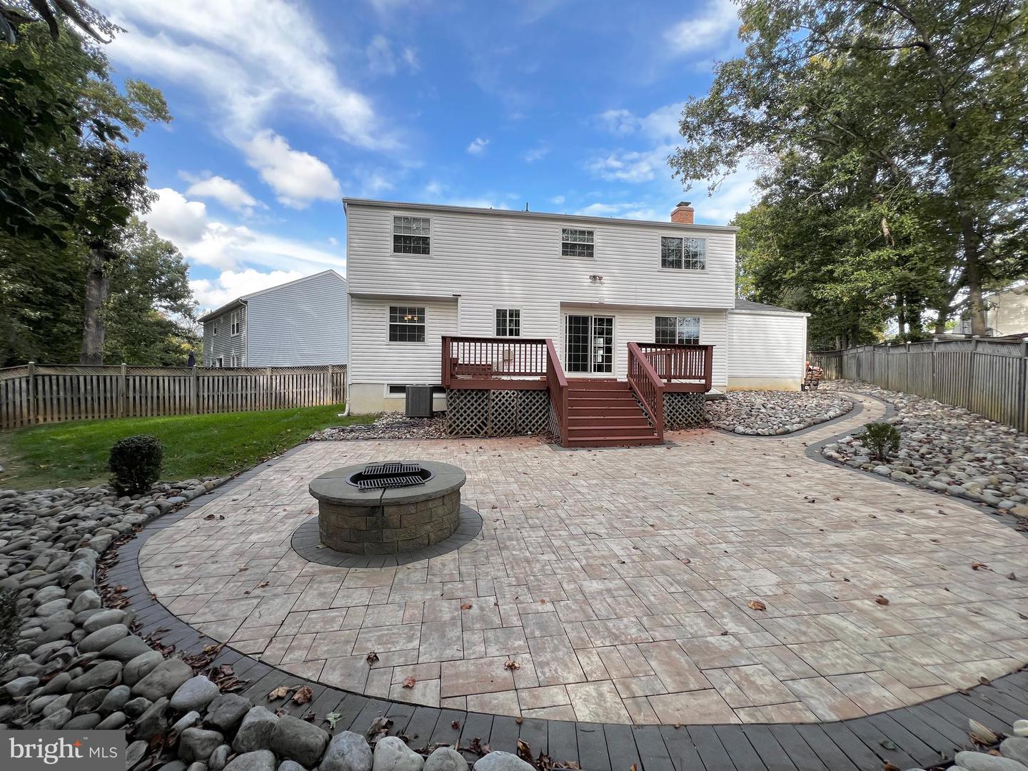 9001 FOX LAIR DR, BURKE, Virginia 22015, 5 Bedrooms Bedrooms, ,2 BathroomsBathrooms,Residential,For sale,9001 FOX LAIR DR,VAFX2258322 MLS # VAFX2258322