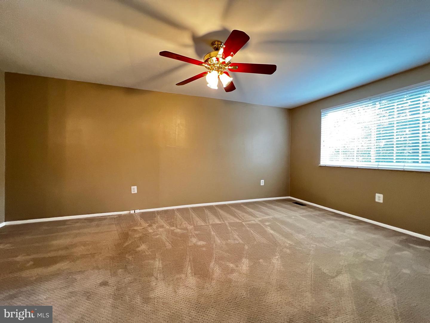 9001 FOX LAIR DR, BURKE, Virginia 22015, 5 Bedrooms Bedrooms, ,2 BathroomsBathrooms,Residential,For sale,9001 FOX LAIR DR,VAFX2258322 MLS # VAFX2258322