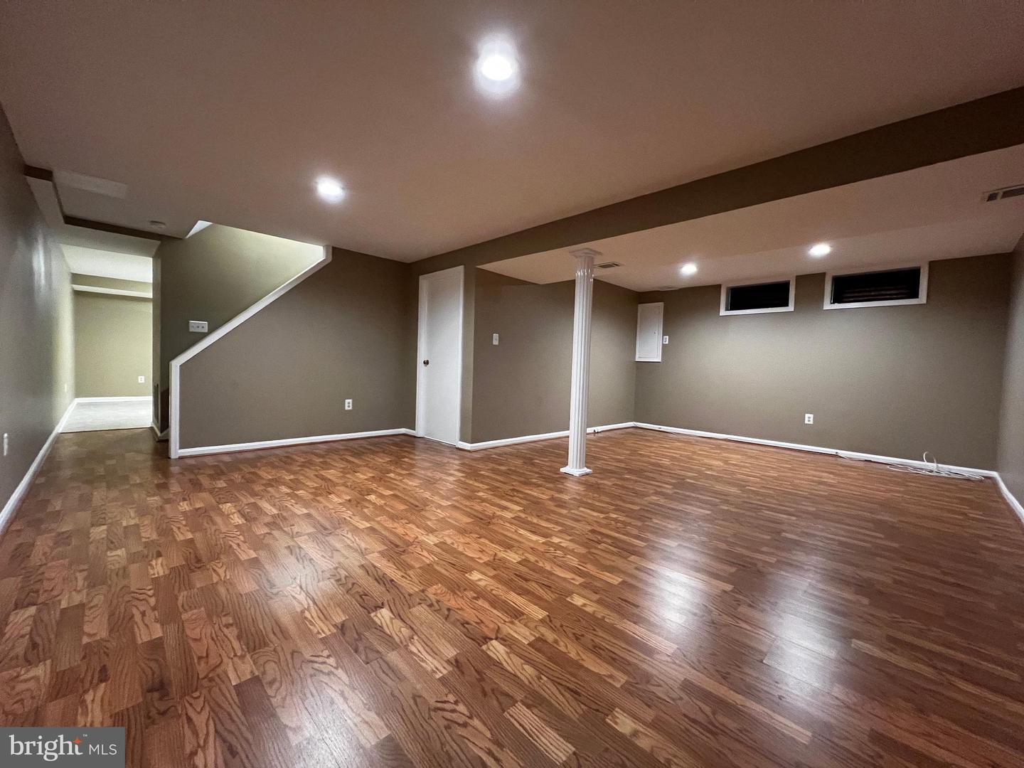 9001 FOX LAIR DR, BURKE, Virginia 22015, 5 Bedrooms Bedrooms, ,2 BathroomsBathrooms,Residential,For sale,9001 FOX LAIR DR,VAFX2258322 MLS # VAFX2258322