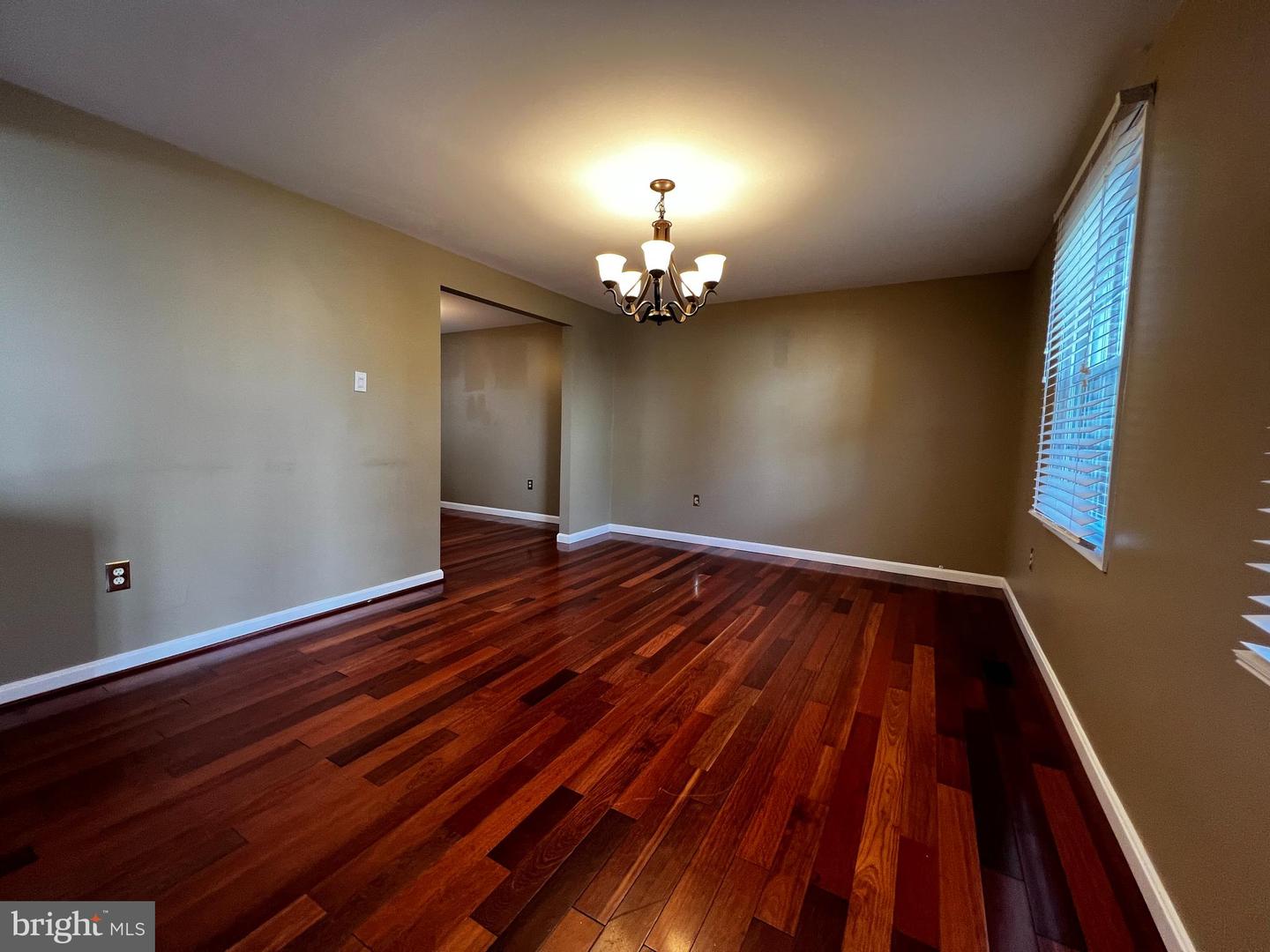 9001 FOX LAIR DR, BURKE, Virginia 22015, 5 Bedrooms Bedrooms, ,2 BathroomsBathrooms,Residential,For sale,9001 FOX LAIR DR,VAFX2258322 MLS # VAFX2258322