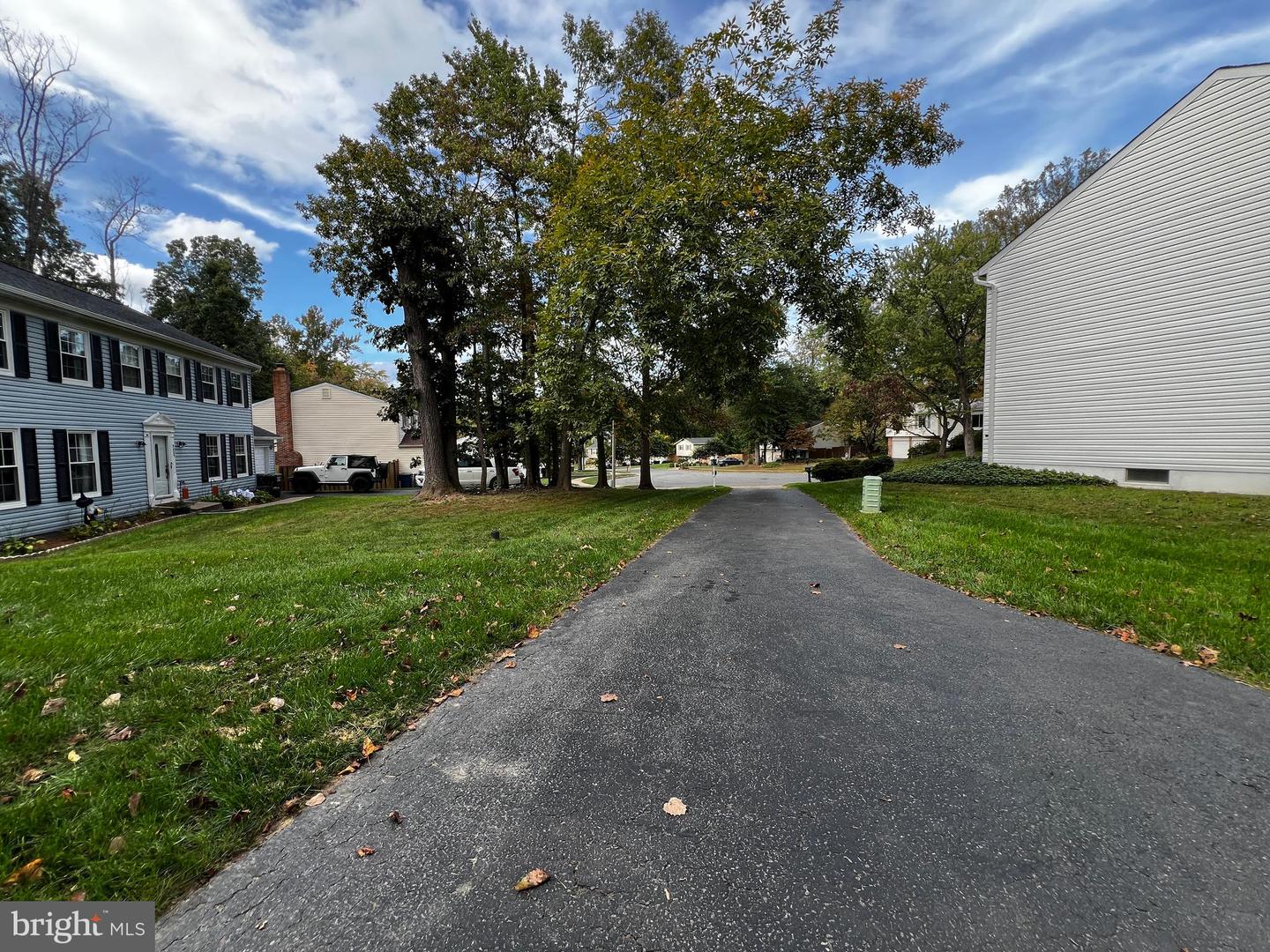 9001 FOX LAIR DR, BURKE, Virginia 22015, 5 Bedrooms Bedrooms, ,2 BathroomsBathrooms,Residential,For sale,9001 FOX LAIR DR,VAFX2258322 MLS # VAFX2258322