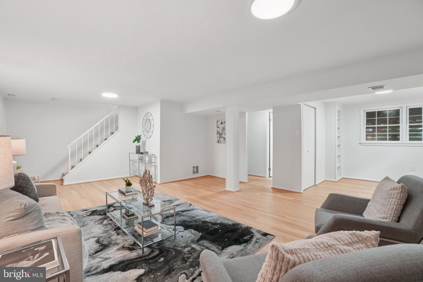 5803 SUNDERLAND CT, ALEXANDRIA, Virginia 22315, 4 Bedrooms Bedrooms, ,4 BathroomsBathrooms,Residential,For sale,5803 SUNDERLAND CT,VAFX2261678 MLS # VAFX2261678