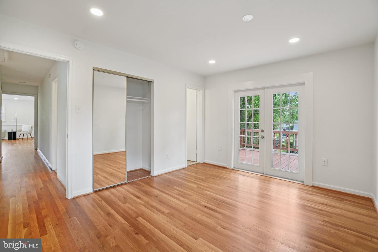 5803 SUNDERLAND CT, ALEXANDRIA, Virginia 22315, 4 Bedrooms Bedrooms, ,4 BathroomsBathrooms,Residential,For sale,5803 SUNDERLAND CT,VAFX2261678 MLS # VAFX2261678