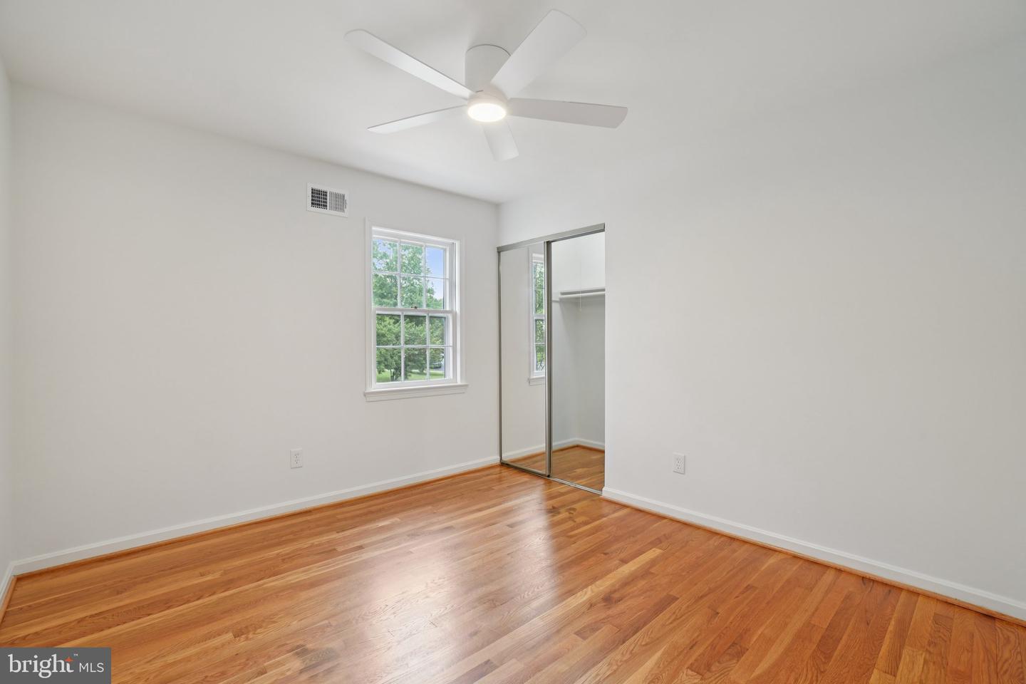 5803 SUNDERLAND CT, ALEXANDRIA, Virginia 22315, 4 Bedrooms Bedrooms, ,4 BathroomsBathrooms,Residential,For sale,5803 SUNDERLAND CT,VAFX2261678 MLS # VAFX2261678