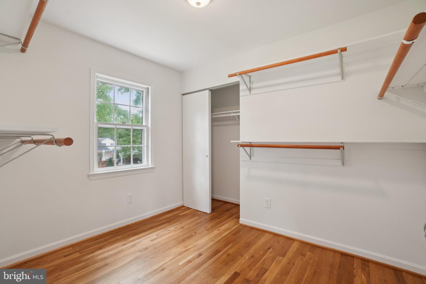 5803 SUNDERLAND CT, ALEXANDRIA, Virginia 22315, 4 Bedrooms Bedrooms, ,4 BathroomsBathrooms,Residential,For sale,5803 SUNDERLAND CT,VAFX2261678 MLS # VAFX2261678