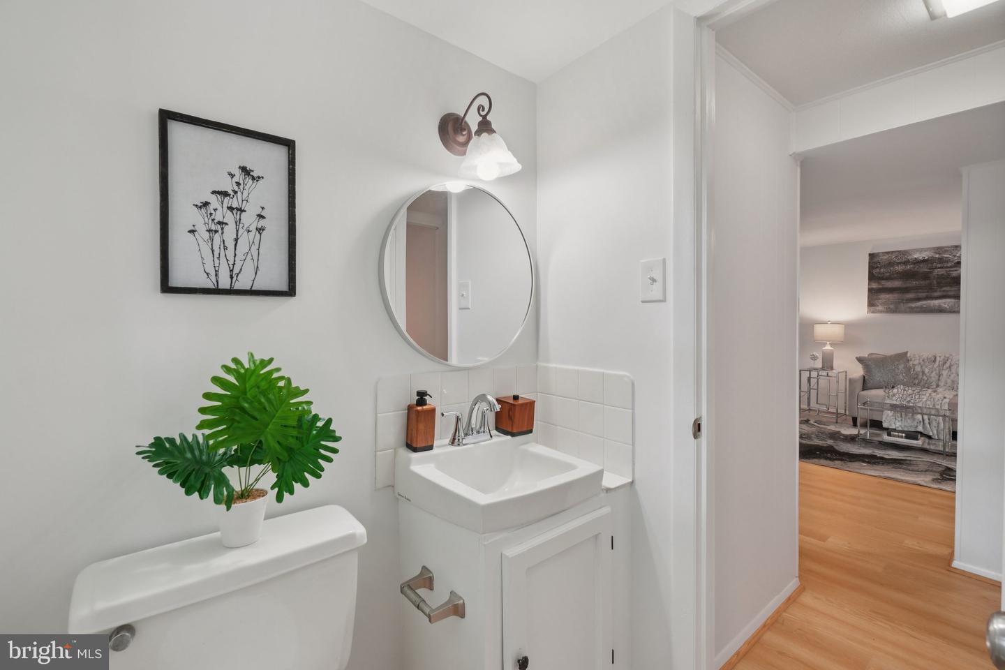 5803 SUNDERLAND CT, ALEXANDRIA, Virginia 22315, 4 Bedrooms Bedrooms, ,4 BathroomsBathrooms,Residential,For sale,5803 SUNDERLAND CT,VAFX2261678 MLS # VAFX2261678