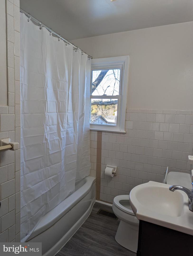 6520 OLD CAROLINA RD, HAYMARKET, Virginia 20169, 2 Bedrooms Bedrooms, ,1 BathroomBathrooms,Residential,For sale,6520 OLD CAROLINA RD,VAPW2103342 MLS # VAPW2103342 6520 OLD CAROLINA RD, HAYMARKET, Virginia 20169, 2 Bedrooms Bedrooms, ,1 BathroomBathrooms,Residential,For sale,6520 OLD CAROLINA RD,VAPW2103342 MLS # VAPW2103342