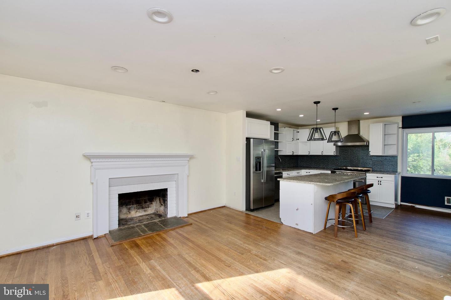 7538 AXTON ST, SPRINGFIELD, Virginia 22151, 4 Bedrooms Bedrooms, ,2 BathroomsBathrooms,Residential,For sale,7538 AXTON ST,VAFX2267296 MLS # VAFX2267296