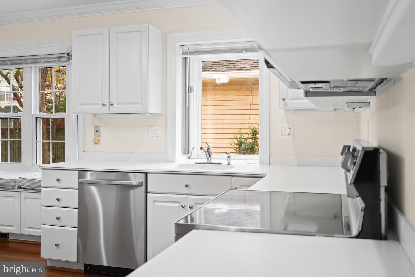 34 N GARFIELD ST, ARLINGTON, Virginia 22201, 4 Bedrooms Bedrooms, ,3 BathroomsBathrooms,Residential,For sale,34 N GARFIELD ST,VAAR2063828 MLS # VAAR2063828